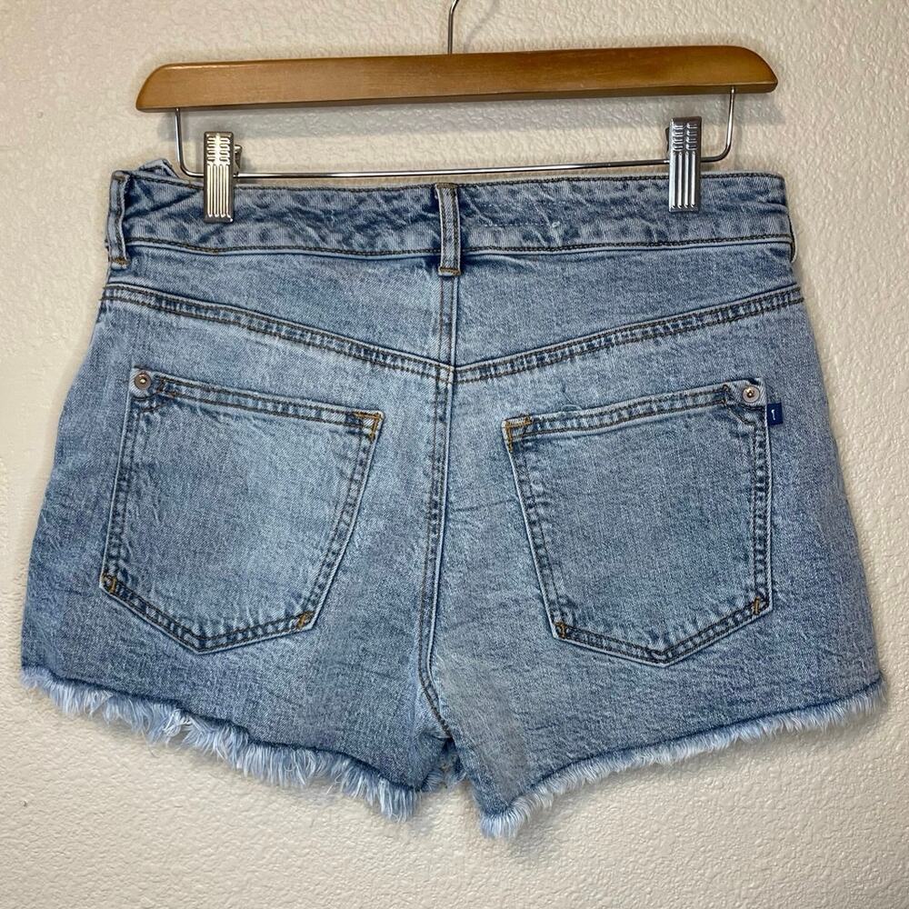 Pilcro Anthropologie Medium Wash Distressed Nood Zelus Denim Micro Mini Skort 26 - Picture 4 of 12